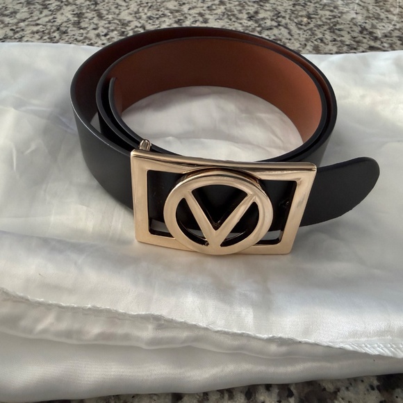 BLACK VALENTINO SIZE MEDIUM M BELT IN LIKE NEW CONDITION main image 4